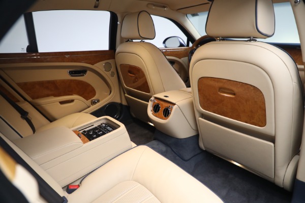 Used 2012 Bentley Mulsanne V8 for sale Sold at Alfa Romeo of Greenwich in Greenwich CT 06830 27