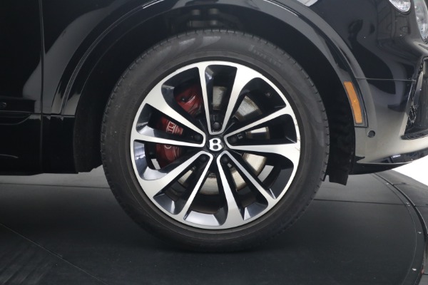 Used 2022 Bentley Bentayga V8 for sale $137,900 at Alfa Romeo of Greenwich in Greenwich CT 06830 16