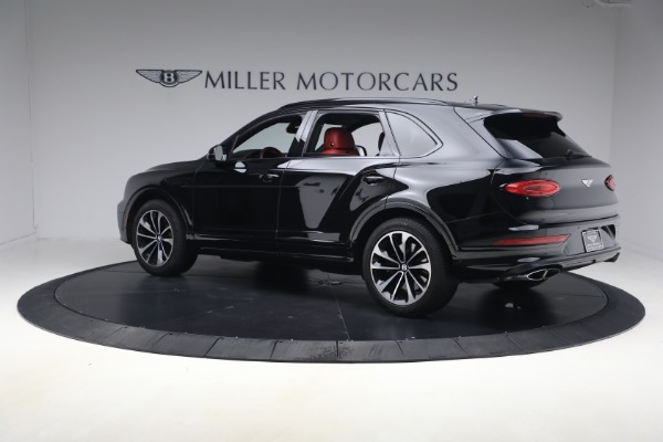 Used 2022 Bentley Bentayga V8 for sale $137,900 at Alfa Romeo of Greenwich in Greenwich CT 06830 4