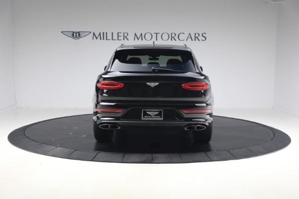 Used 2022 Bentley Bentayga V8 for sale $137,900 at Alfa Romeo of Greenwich in Greenwich CT 06830 6