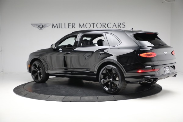New 2023 Bentley Bentayga EWB V8 for sale $274,290 at Alfa Romeo of Greenwich in Greenwich CT 06830 6