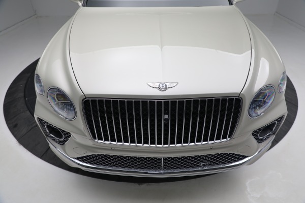 New 2023 Bentley Bentayga EWB Azure for sale $302,995 at Alfa Romeo of Greenwich in Greenwich CT 06830 10