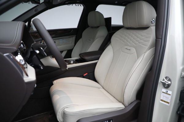 New 2023 Bentley Bentayga EWB Azure for sale $302,995 at Alfa Romeo of Greenwich in Greenwich CT 06830 16