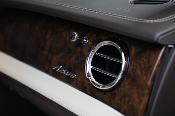 New 2023 Bentley Bentayga EWB Azure for sale $302,995 at Alfa Romeo of Greenwich in Greenwich CT 06830 27