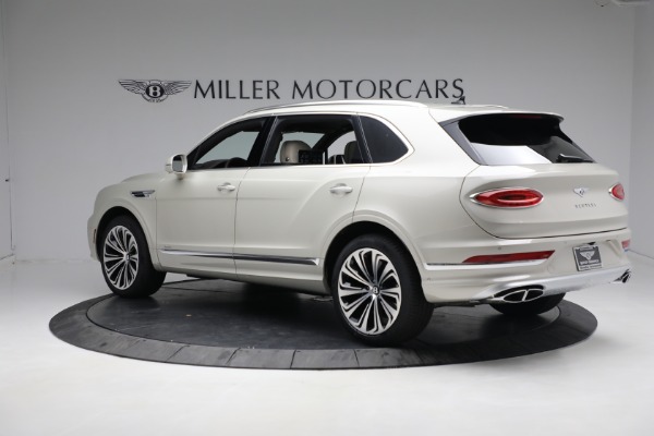 New 2023 Bentley Bentayga EWB Azure for sale $302,995 at Alfa Romeo of Greenwich in Greenwich CT 06830 3