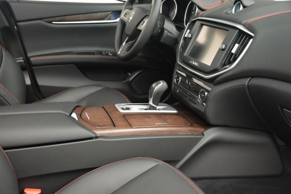 Used 2016 Maserati Ghibli S Q4 for sale Sold at Alfa Romeo of Greenwich in Greenwich CT 06830 14