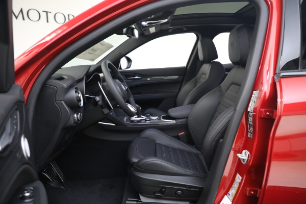 New 2023 Alfa Romeo Stelvio Quadrifoglio for sale $80,900 at Alfa Romeo of Greenwich in Greenwich CT 06830 14