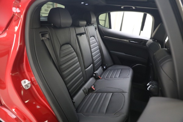 New 2023 Alfa Romeo Stelvio Quadrifoglio for sale $80,900 at Alfa Romeo of Greenwich in Greenwich CT 06830 21
