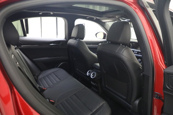 New 2023 Alfa Romeo Stelvio Quadrifoglio for sale $80,900 at Alfa Romeo of Greenwich in Greenwich CT 06830 23