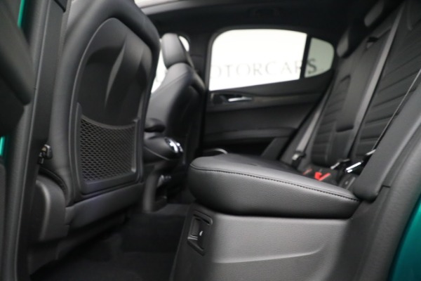 New 2022 Alfa Romeo Stelvio Quadrifoglio for sale $79,290 at Alfa Romeo of Greenwich in Greenwich CT 06830 21