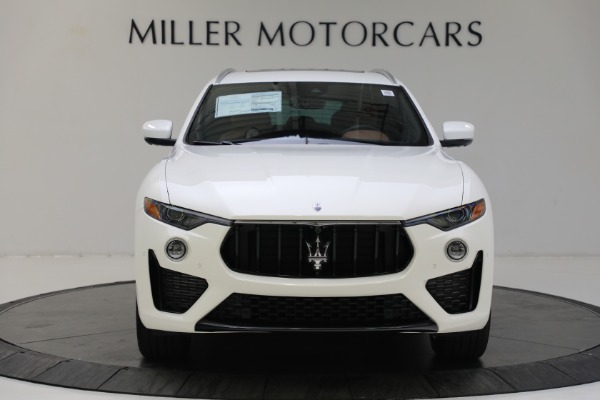 New 2022 Maserati Levante Modena for sale Sold at Alfa Romeo of Greenwich in Greenwich CT 06830 16