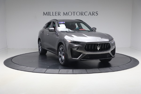 Used 2023 Maserati Levante Modena for sale $51,900 at Alfa Romeo of Greenwich in Greenwich CT 06830 11