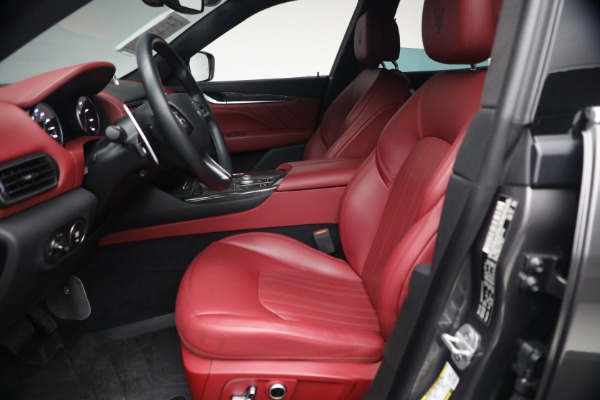 Used 2023 Maserati Levante Modena for sale $51,900 at Alfa Romeo of Greenwich in Greenwich CT 06830 13