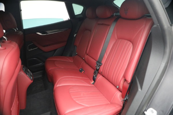 Used 2023 Maserati Levante Modena for sale $51,900 at Alfa Romeo of Greenwich in Greenwich CT 06830 16