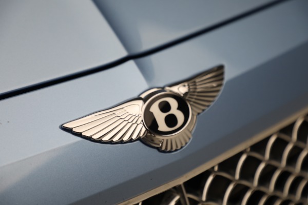 Used 2018 Bentley Bentayga W12 Signature for sale $129,900 at Alfa Romeo of Greenwich in Greenwich CT 06830 13