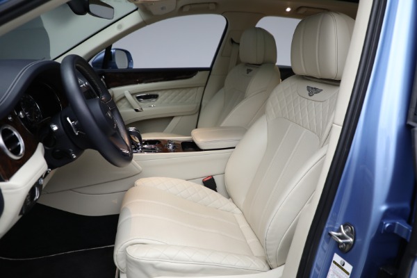 Used 2018 Bentley Bentayga W12 Signature for sale $129,900 at Alfa Romeo of Greenwich in Greenwich CT 06830 17
