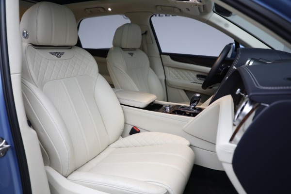 Used 2018 Bentley Bentayga W12 Signature for sale $129,900 at Alfa Romeo of Greenwich in Greenwich CT 06830 22