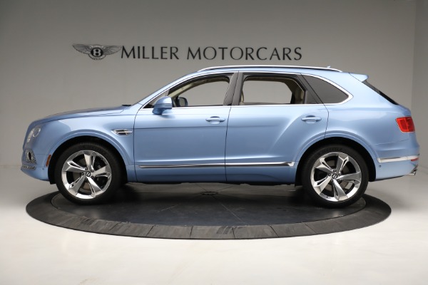 Used 2018 Bentley Bentayga W12 Signature for sale $129,900 at Alfa Romeo of Greenwich in Greenwich CT 06830 3