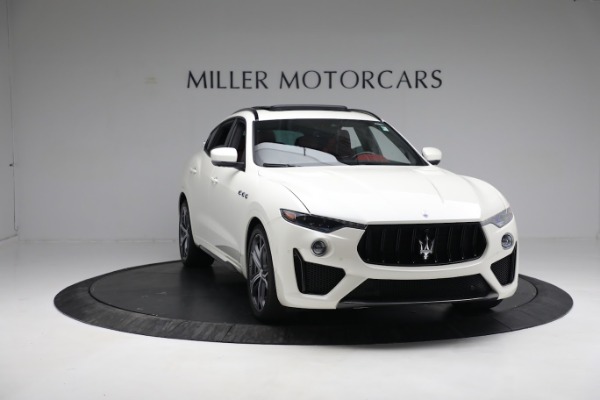 Used 2019 Maserati Levante TROFEO for sale Sold at Alfa Romeo of Greenwich in Greenwich CT 06830 12