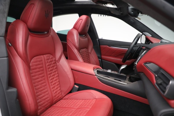 Used 2019 Maserati Levante TROFEO for sale $119,900 at Alfa Romeo of Greenwich in Greenwich CT 06830 19