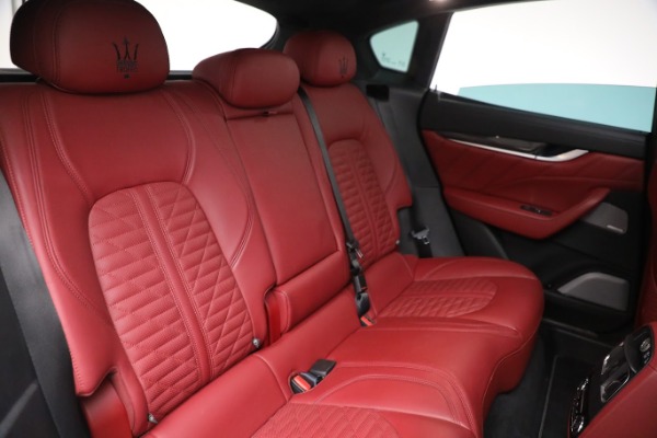 Used 2019 Maserati Levante TROFEO for sale $109,900 at Alfa Romeo of Greenwich in Greenwich CT 06830 28