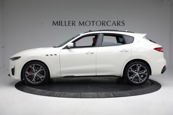 Used 2019 Maserati Levante TROFEO for sale Sold at Alfa Romeo of Greenwich in Greenwich CT 06830 4