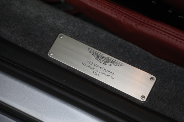 Used 2003 Aston Martin V12 Vanquish for sale Sold at Alfa Romeo of Greenwich in Greenwich CT 06830 15