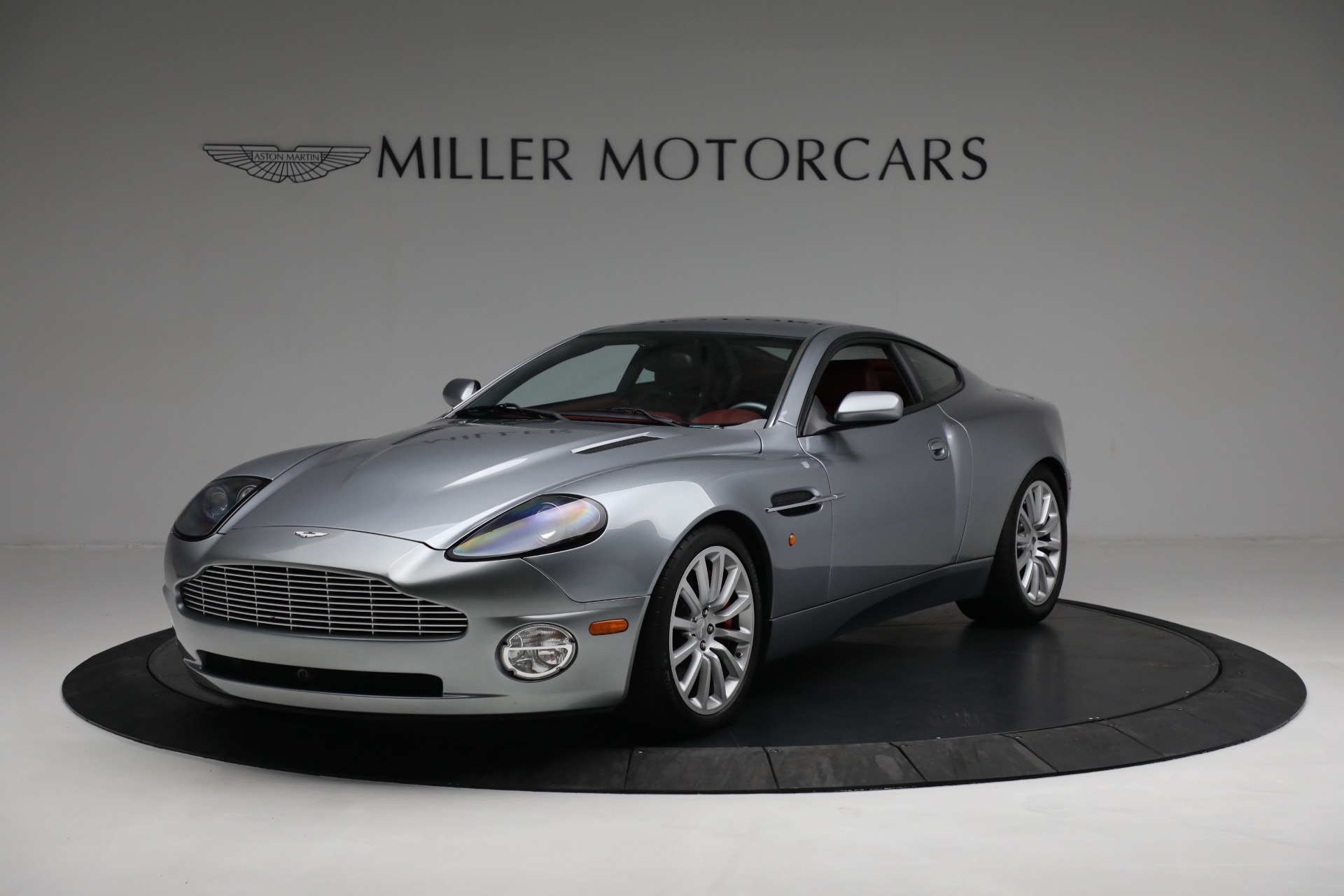 Used 2003 Aston Martin V12 Vanquish for sale Sold at Alfa Romeo of Greenwich in Greenwich CT 06830 1