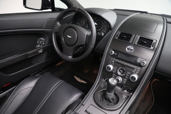 Used 2015 Aston Martin V8 Vantage GT Roadster for sale $109,900 at Alfa Romeo of Greenwich in Greenwich CT 06830 26