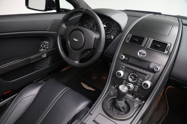 Used 2015 Aston Martin V8 Vantage GT Roadster for sale Sold at Alfa Romeo of Greenwich in Greenwich CT 06830 26