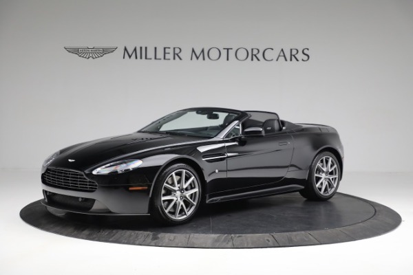 Used 2015 Aston Martin V8 Vantage GT Roadster for sale $109,900 at Alfa Romeo of Greenwich in Greenwich CT 06830 1