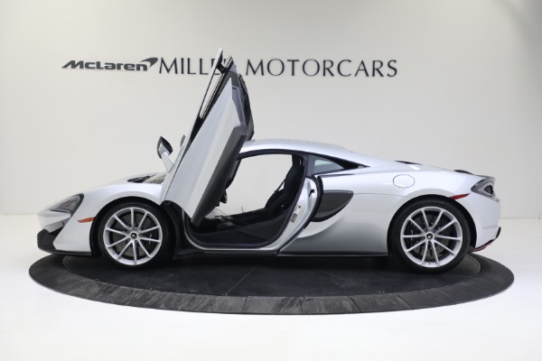 Used 2019 McLaren 570S for sale $187,900 at Alfa Romeo of Greenwich in Greenwich CT 06830 13