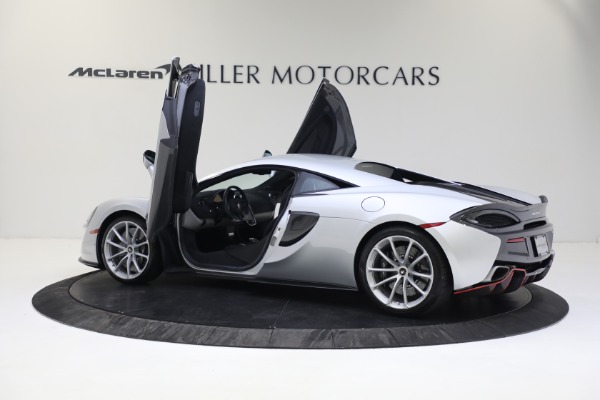 Used 2019 McLaren 570S for sale $187,900 at Alfa Romeo of Greenwich in Greenwich CT 06830 14