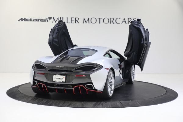 Used 2019 McLaren 570S for sale Sold at Alfa Romeo of Greenwich in Greenwich CT 06830 19