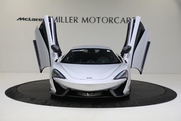 Used 2019 McLaren 570S for sale Sold at Alfa Romeo of Greenwich in Greenwich CT 06830 23