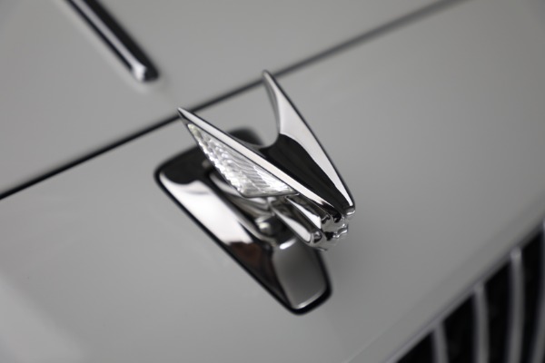 New 2022 Bentley Flying Spur V8 for sale $241,740 at Alfa Romeo of Greenwich in Greenwich CT 06830 16