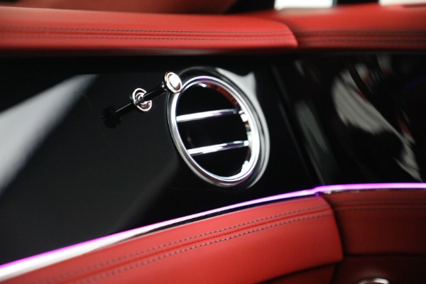 New 2022 Bentley Flying Spur V8 for sale $241,740 at Alfa Romeo of Greenwich in Greenwich CT 06830 25