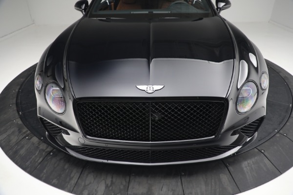 Used 2022 Bentley Continental GT V8 for sale $191,900 at Alfa Romeo of Greenwich in Greenwich CT 06830 11