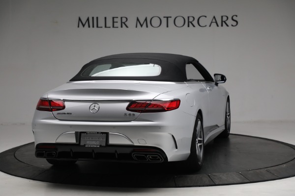 Used 2018 Mercedes-Benz S-Class AMG S 63 for sale $105,900 at Alfa Romeo of Greenwich in Greenwich CT 06830 10