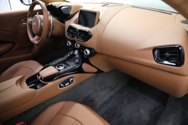 New 2023 Aston Martin Vantage for sale $189,686 at Alfa Romeo of Greenwich in Greenwich CT 06830 21