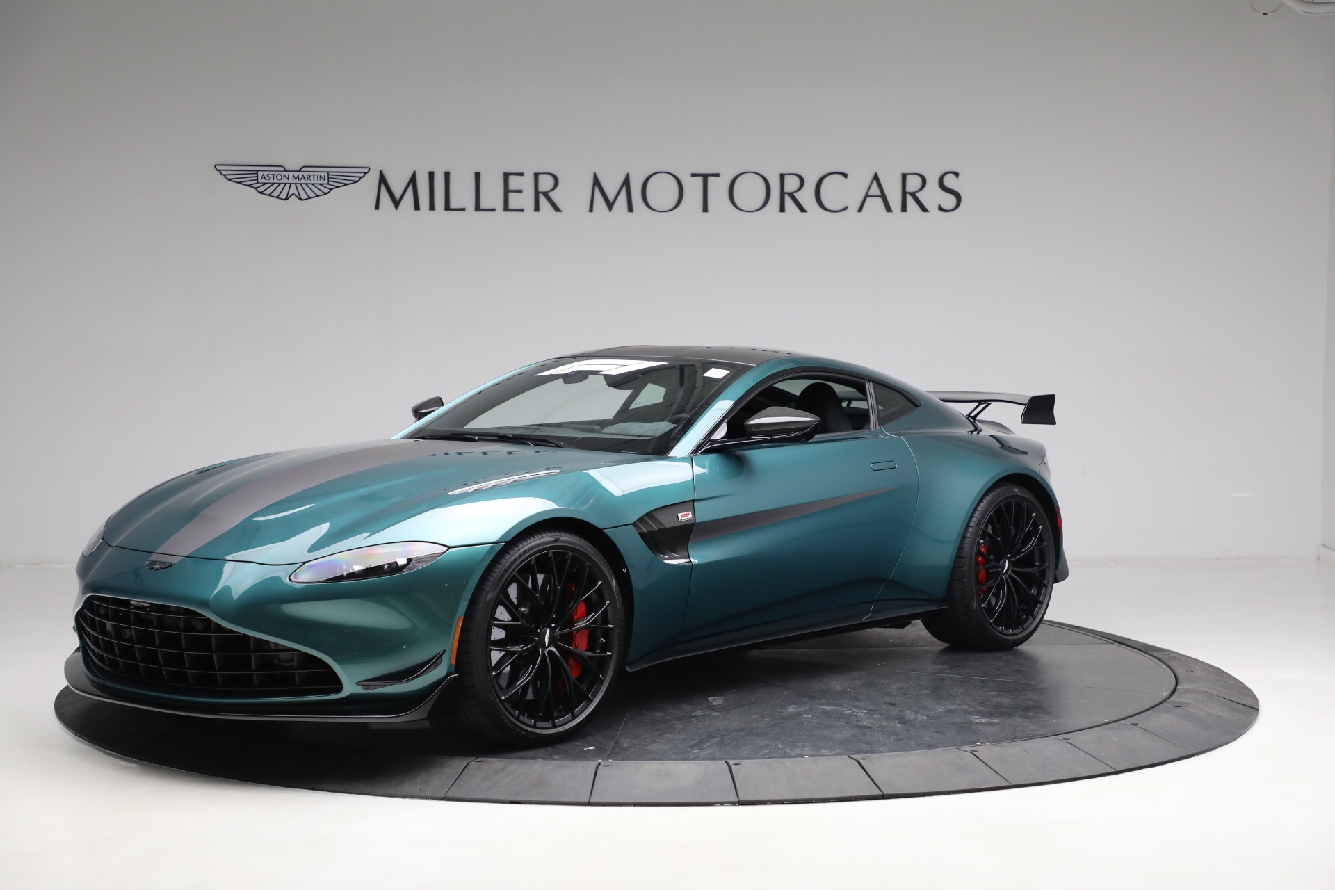 New 2023 Aston Martin Vantage F1 Edition for sale $199,186 at Alfa Romeo of Greenwich in Greenwich CT 06830 1