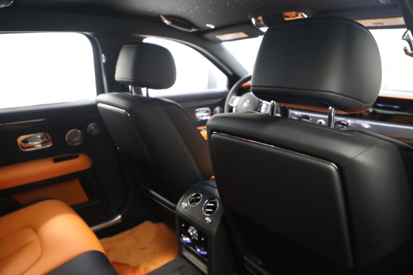 New 2023 Rolls-Royce Black Badge Ghost for sale $437,625 at Alfa Romeo of Greenwich in Greenwich CT 06830 24