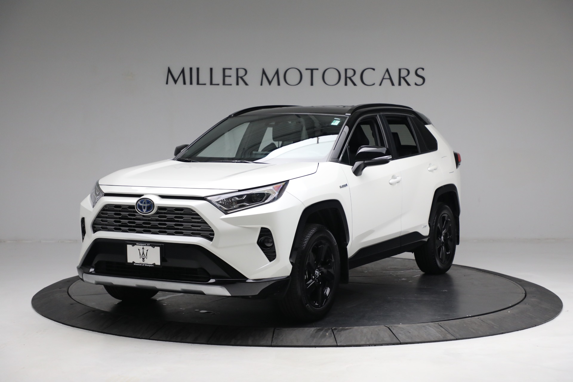 Used 2021 Toyota RAV4 Hybrid XSE for sale Sold at Alfa Romeo of Greenwich in Greenwich CT 06830 1