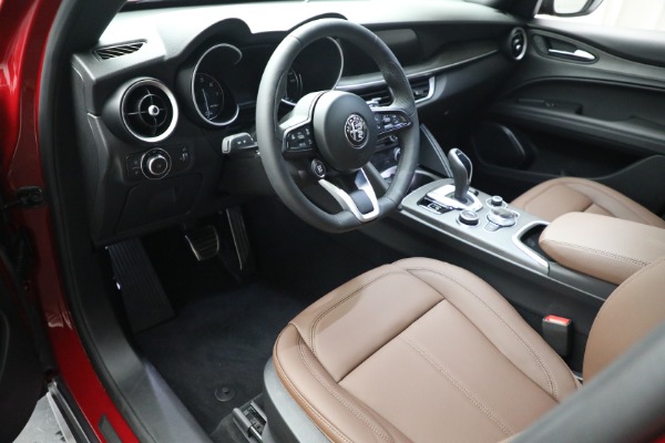 New 2023 Alfa Romeo Stelvio for sale $53,845 at Alfa Romeo of Greenwich in Greenwich CT 06830 16