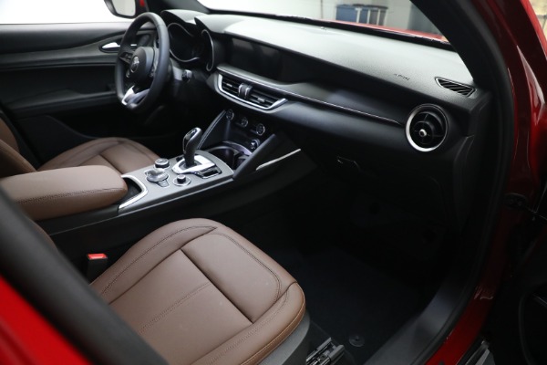 New 2023 Alfa Romeo Stelvio for sale $53,845 at Alfa Romeo of Greenwich in Greenwich CT 06830 24