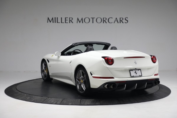 Used 2015 Ferrari California T for sale $157,900 at Alfa Romeo of Greenwich in Greenwich CT 06830 5