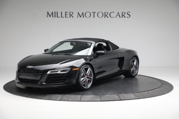 Used 2015 Audi R8 4.2 quattro Spyder for sale Sold at Alfa Romeo of Greenwich in Greenwich CT 06830 13