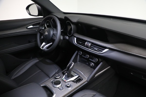 New 2023 Alfa Romeo Stelvio Ti for sale $55,655 at Alfa Romeo of Greenwich in Greenwich CT 06830 18