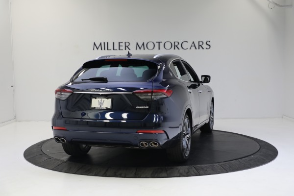 New 2023 Maserati Levante GT for sale $100,035 at Alfa Romeo of Greenwich in Greenwich CT 06830 11
