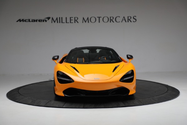 New 2022 McLaren 720S Spider Performance for sale $377,370 at Alfa Romeo of Greenwich in Greenwich CT 06830 11